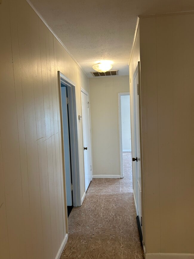 Building Photo - 1802 Vine St