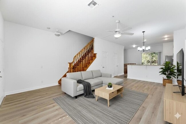 Building Photo - 2469 NE 14th St