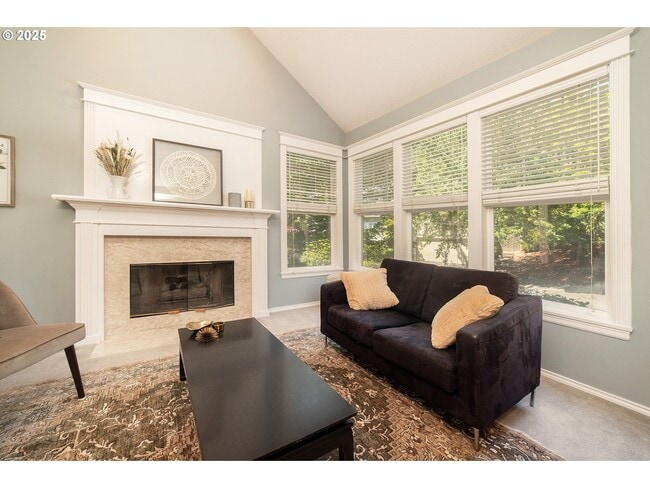 Building Photo - 5630 SW Kruse Ridge Dr
