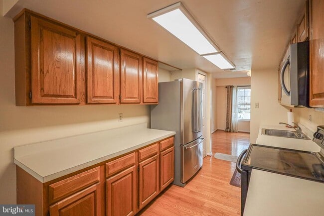 Building Photo - 3737 Capulet Terrace