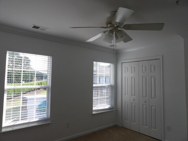Building Photo - 121 Barnacle Ln