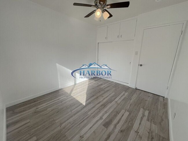 Building Photo - 1132 S Mesa St