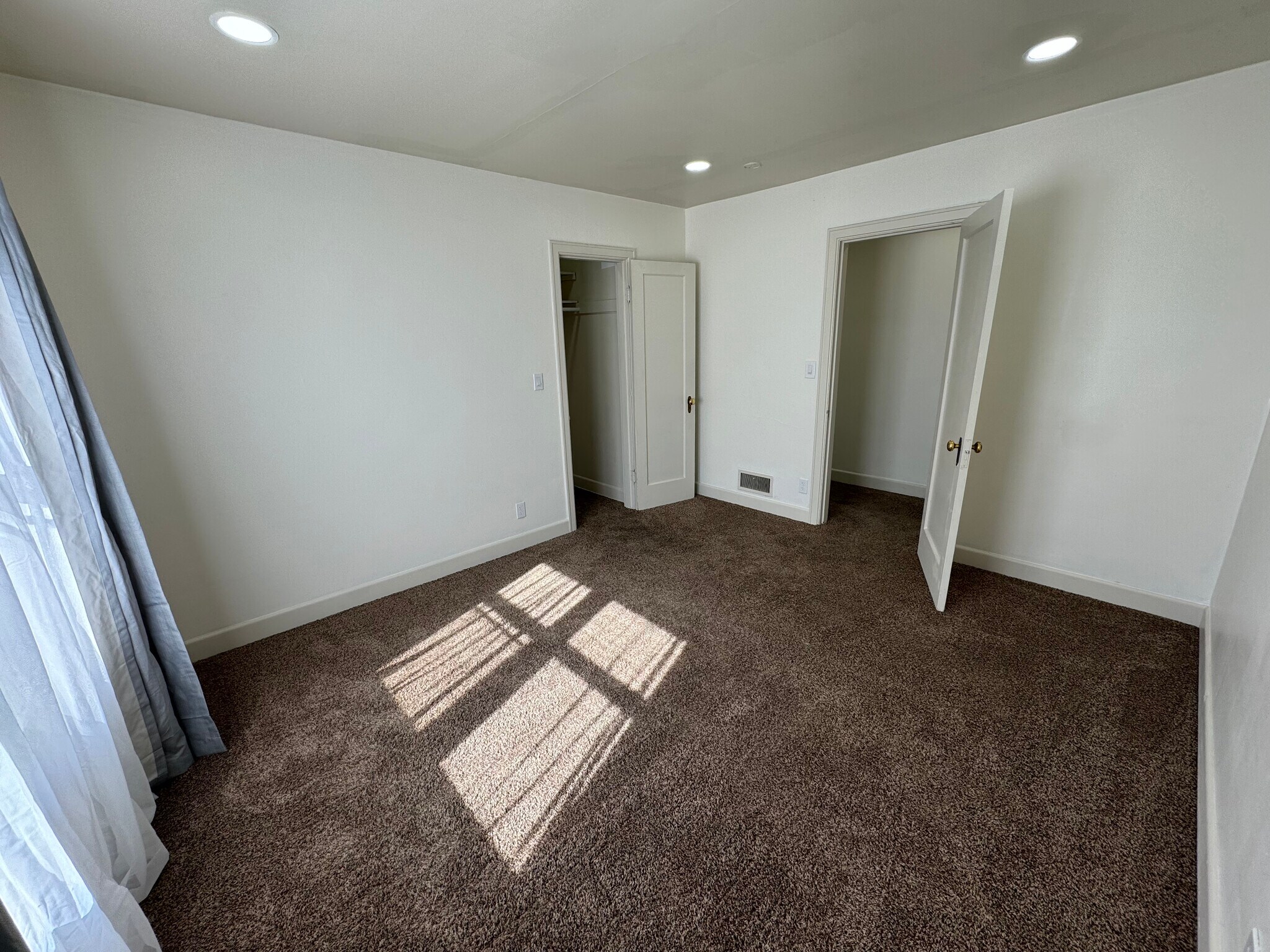 Building Photo - 2659 Brinker Ave