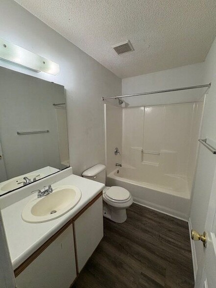 Building Photo - 2004 Tower Pl