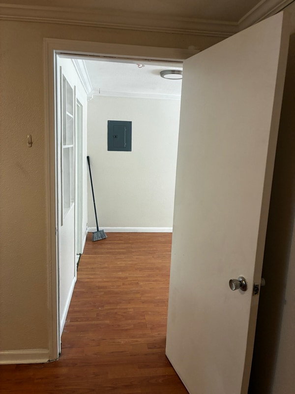 Building Photo - 117 5th St NE