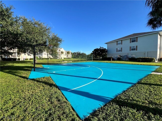 Building Photo - 1759 Four Mile Cove Pkwy