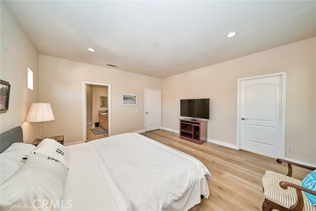 Building Photo - 1018 La Cadena Ave