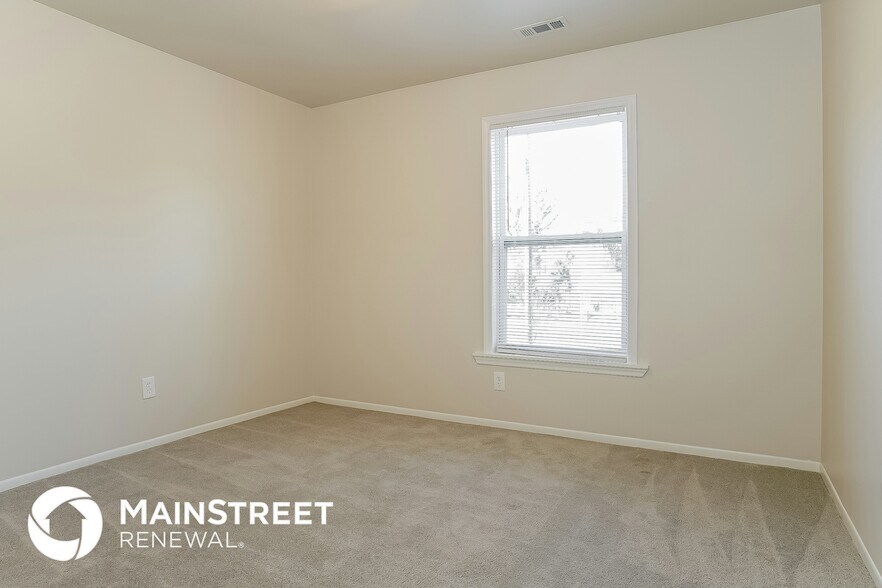 Building Photo - 765 Sagebrush Trail