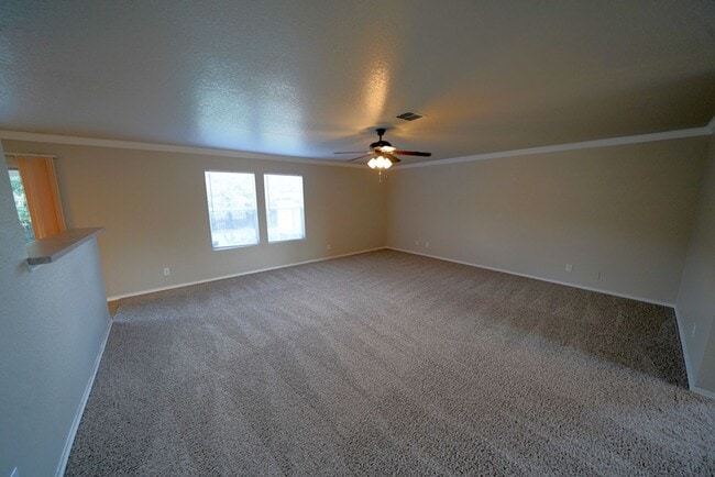 Building Photo - Charming 4-Bedroom, 2.5-Bathroom Home in C...