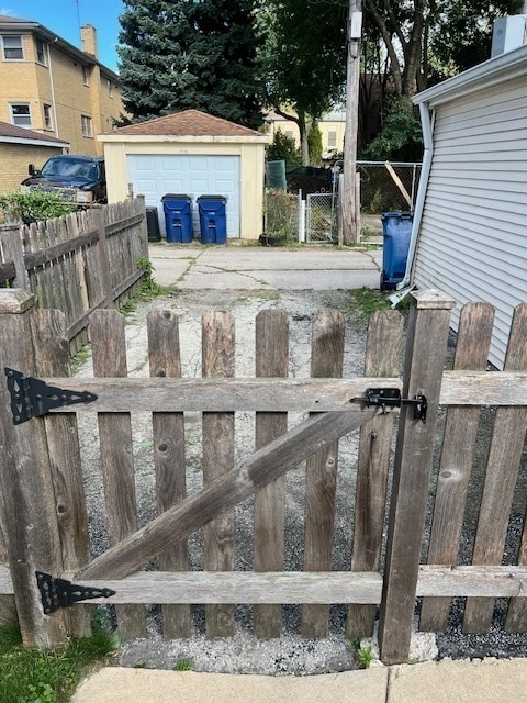 Building Photo - 1116 Thomas Ave