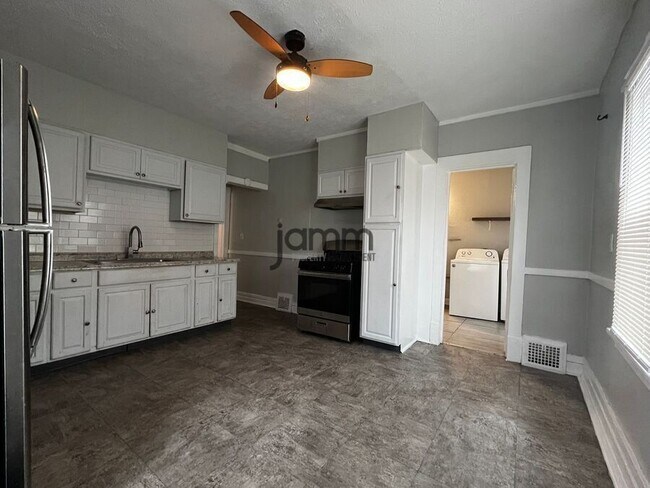 Building Photo - 2602 Vega Ave