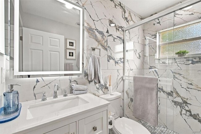 Building Photo - 17323 Emerald Chase Dr