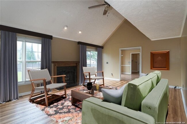 Building Photo - 1131 Curry Ford Dr