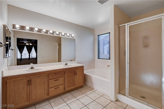 Building Photo - 3737 Ocean Waters St