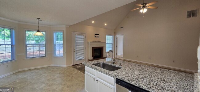 Building Photo - 2 Mill Ridge Pl