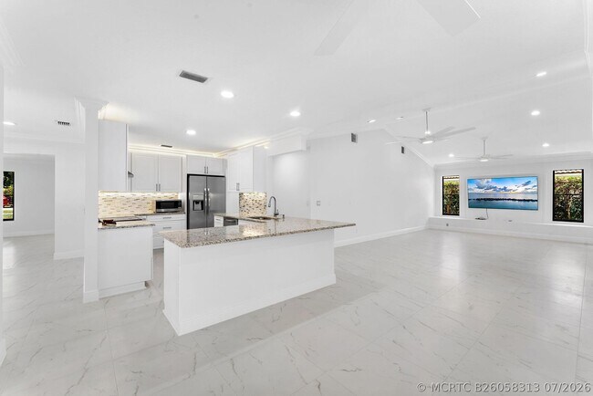 Building Photo - 2244 Quail S Rdg