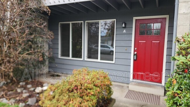 Primary Photo - 1405 Wright Ave