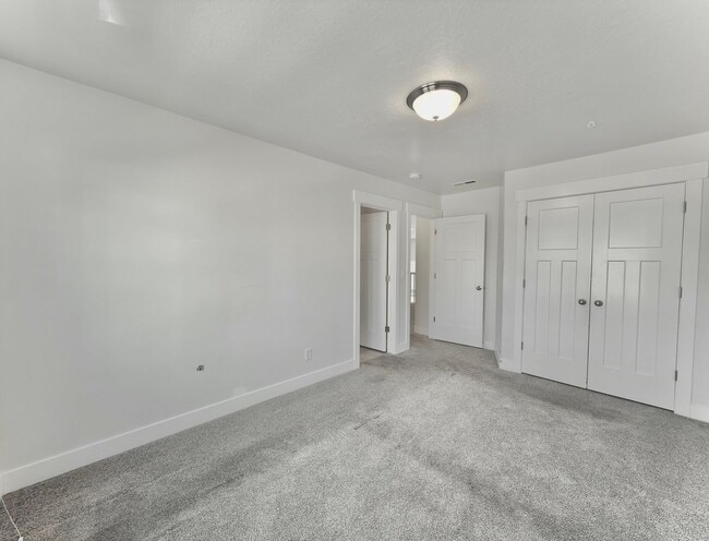 Building Photo - 3 Bed | 2.5 Bath | 2,365 sq ft above grade | Full unfinished basement | 2-car garage