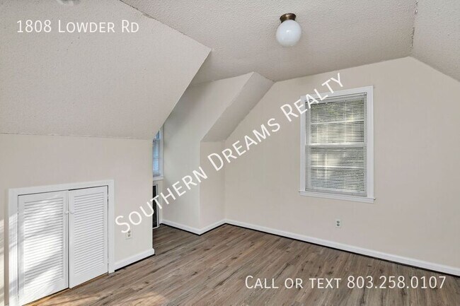 Building Photo - 1808 Lowder Dr
