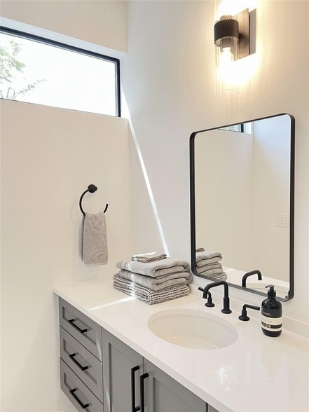 Building Photo - 7809 Mullen Dr