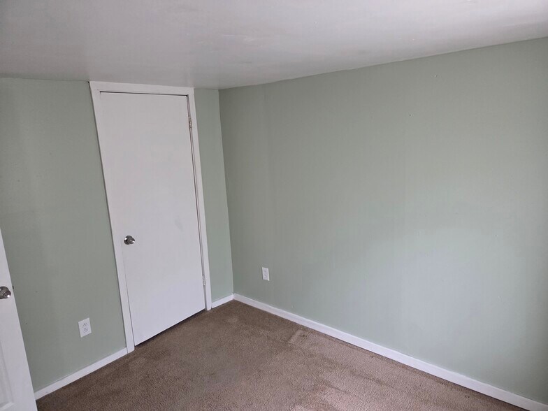 Building Photo - 24 N Dansville St