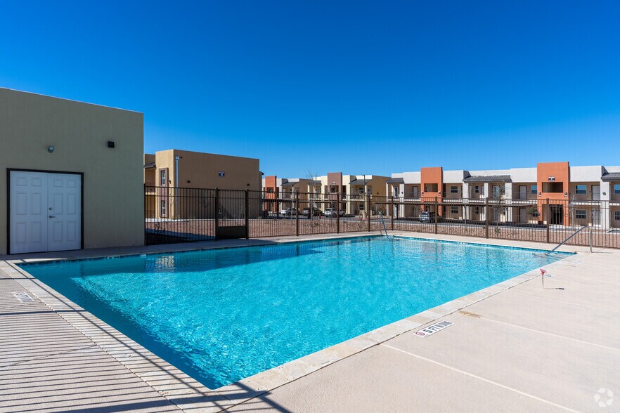Pool - Mountain View Estates- Income Restricted