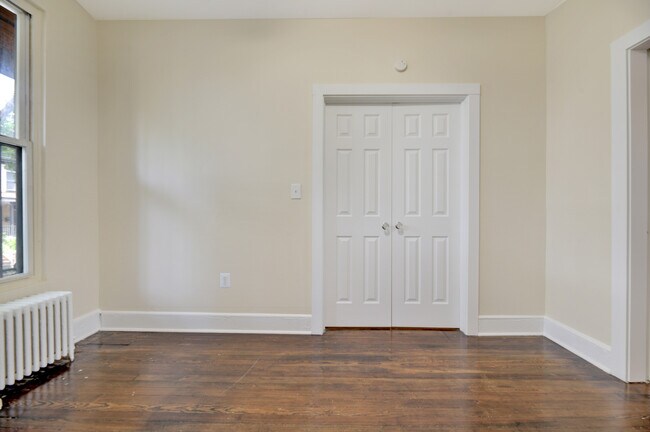 Building Photo - 618 Columbia Rd NW