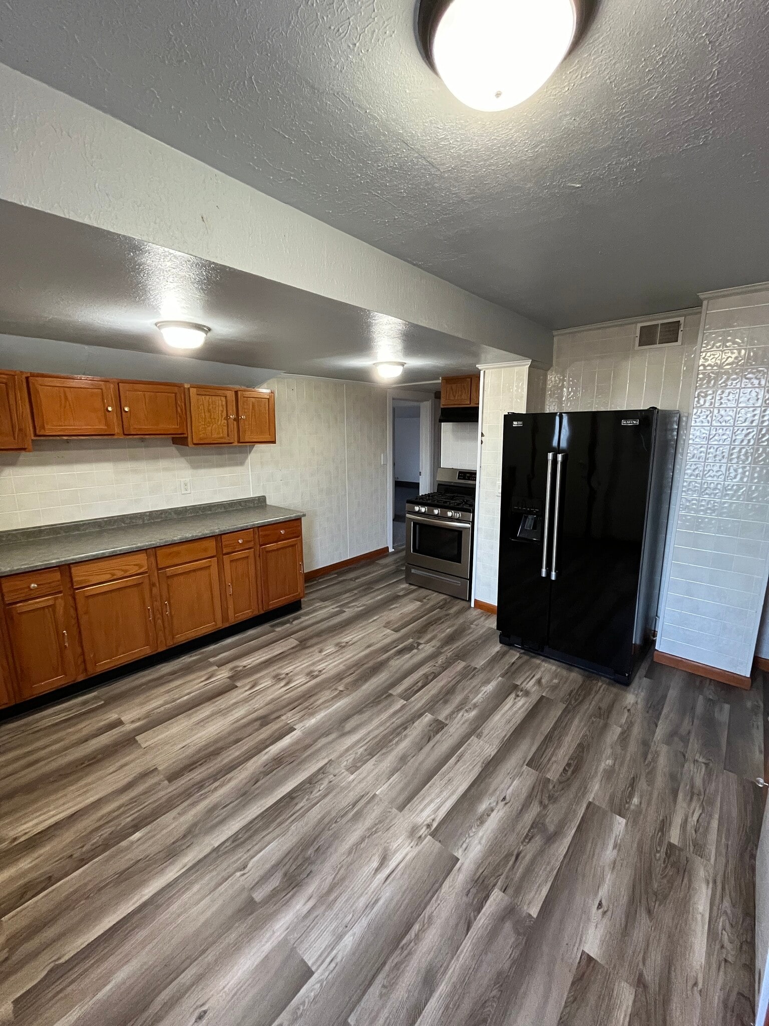 Kitchen - 3802 Clover Rd