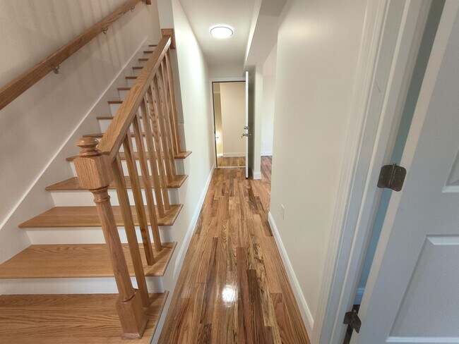 Building Photo - 386 Union Ave