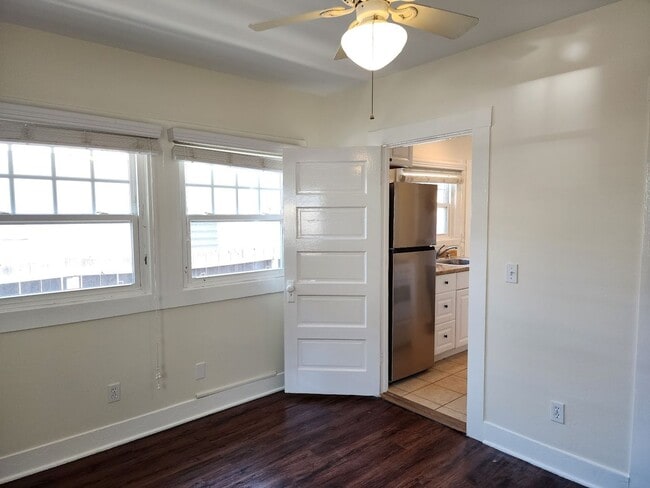 Building Photo - Coronado: Charming 1bd/1ba Village Cottage