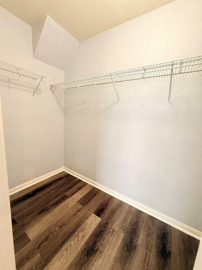 Building Photo - 8026 Arrington Forest Ln