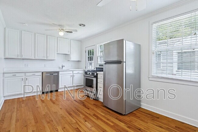 Building Photo - 12 Oaklawn Dr
