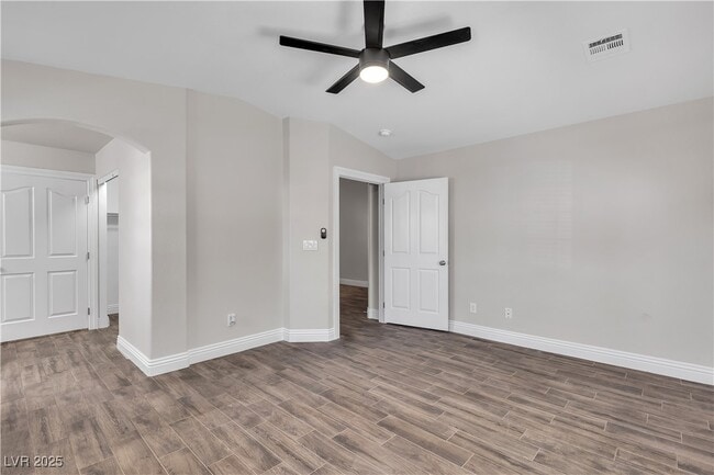 Building Photo - 7820 Milkweed Ct