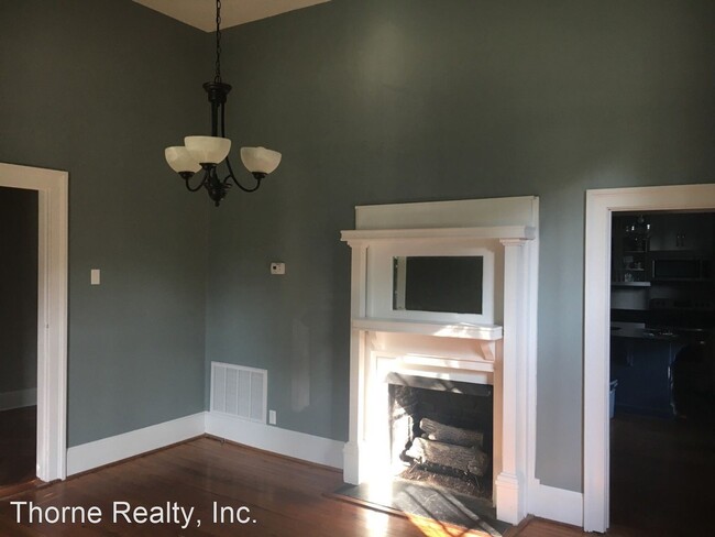 Building Photo - 4 br, 3 bath House - 205 W Baker Street