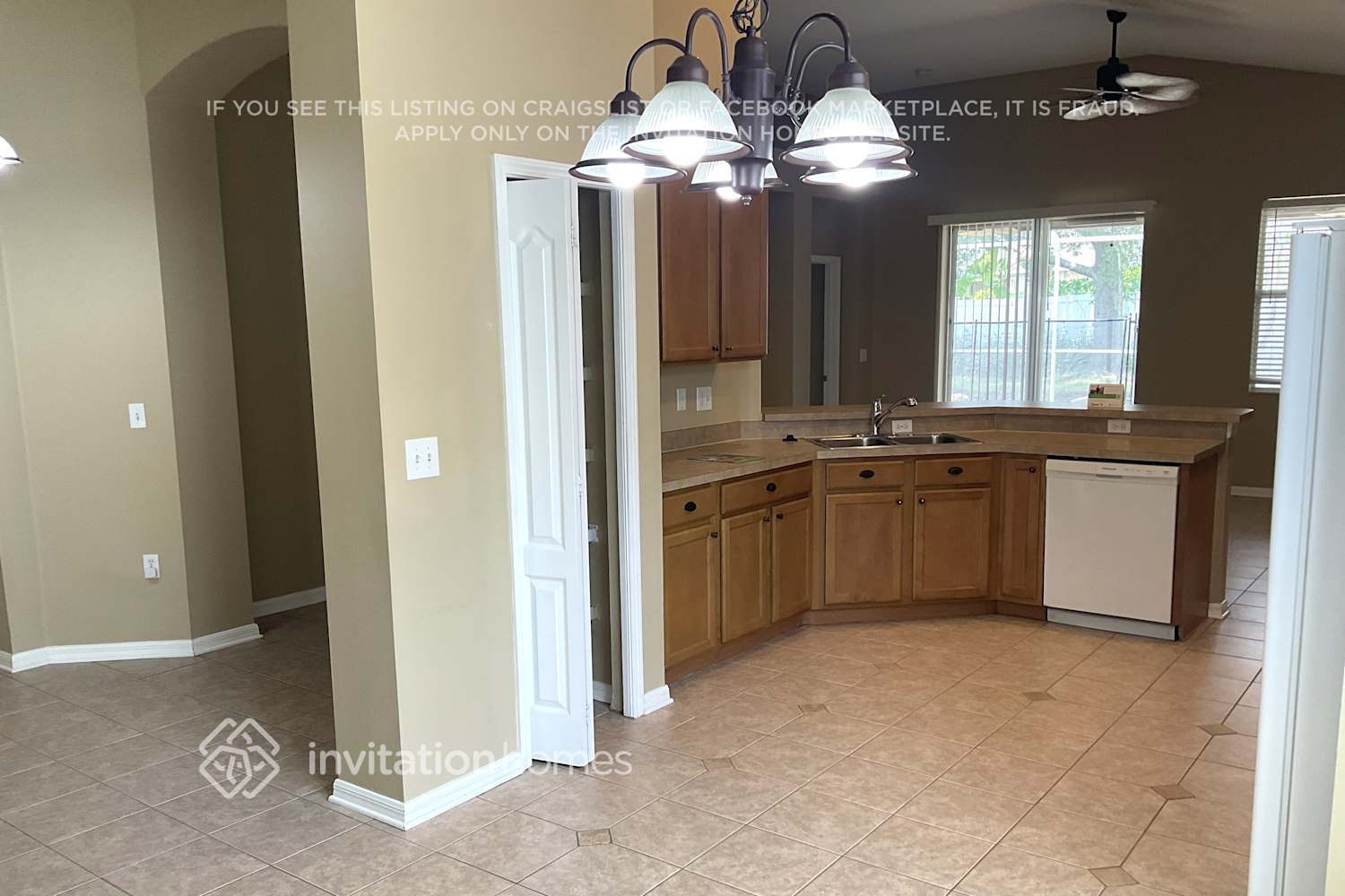 Building Photo - 4553 Gateway Blvd