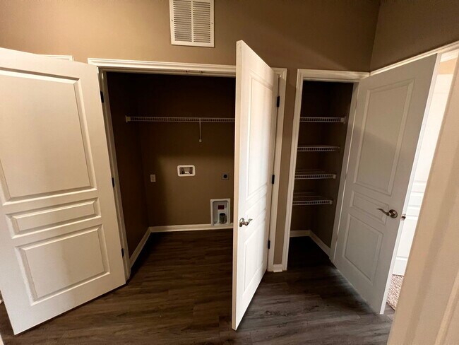 Building Photo - 1030 FM2931