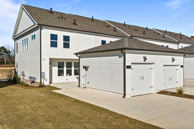 Building Photo - 213 Black Swann Rd