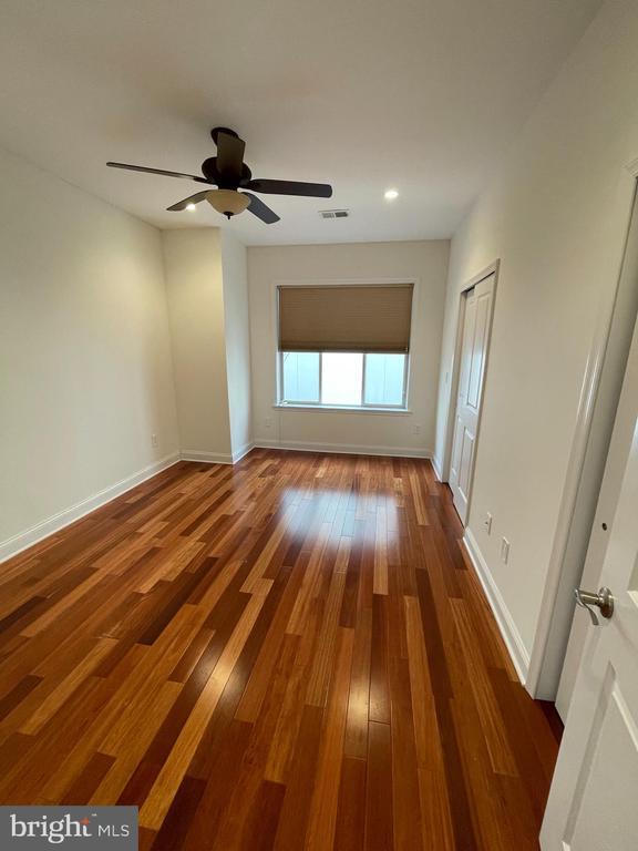 Building Photo - 2304 Alter St