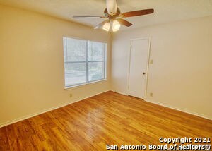 Building Photo - 13911 Edge Point Dr