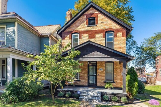 Primary Photo - Adorable Brick Home in Italian Village!