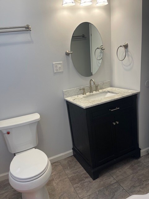 Building Photo - 4826 Hiawatha Dr