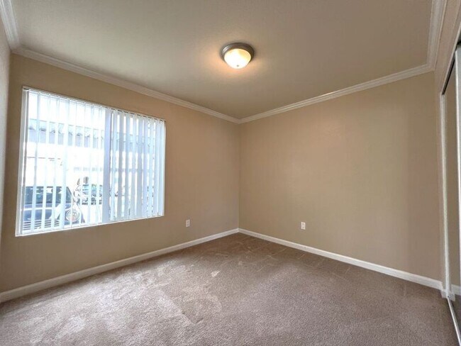 Building Photo - 768 Florida St