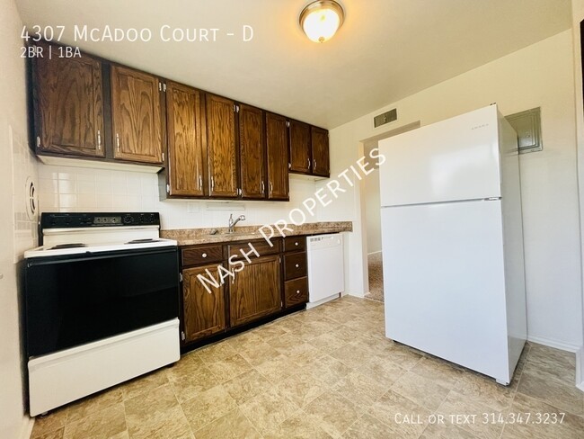 Building Photo - $900 - 2 Bed / 1 Bath apartment in Mehlvil...