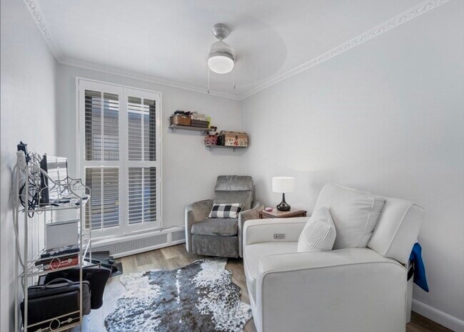 Building Photo - 8 Juniper St