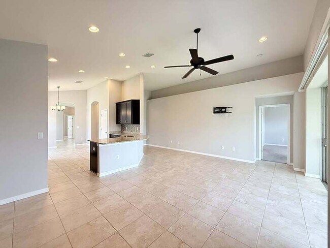 Building Photo - 8222 Willow Beach Dr