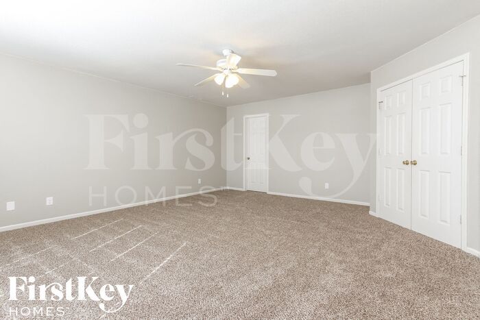 Building Photo - 8655 Hopewell Ct