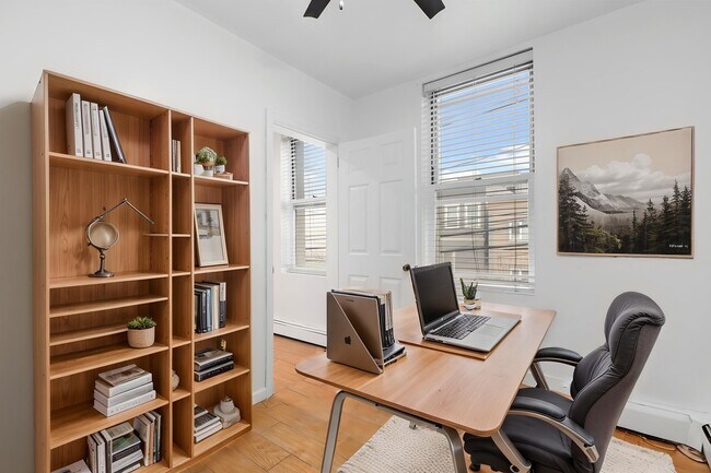 Building Photo - 324 70th St