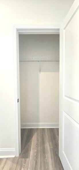 Building Photo - 1534 Cedar Tree Dr