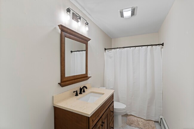 Building Photo - 17 Raven Crest Dr