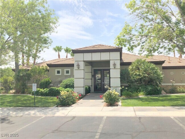Building Photo - 10308 Juniper Creek Ln